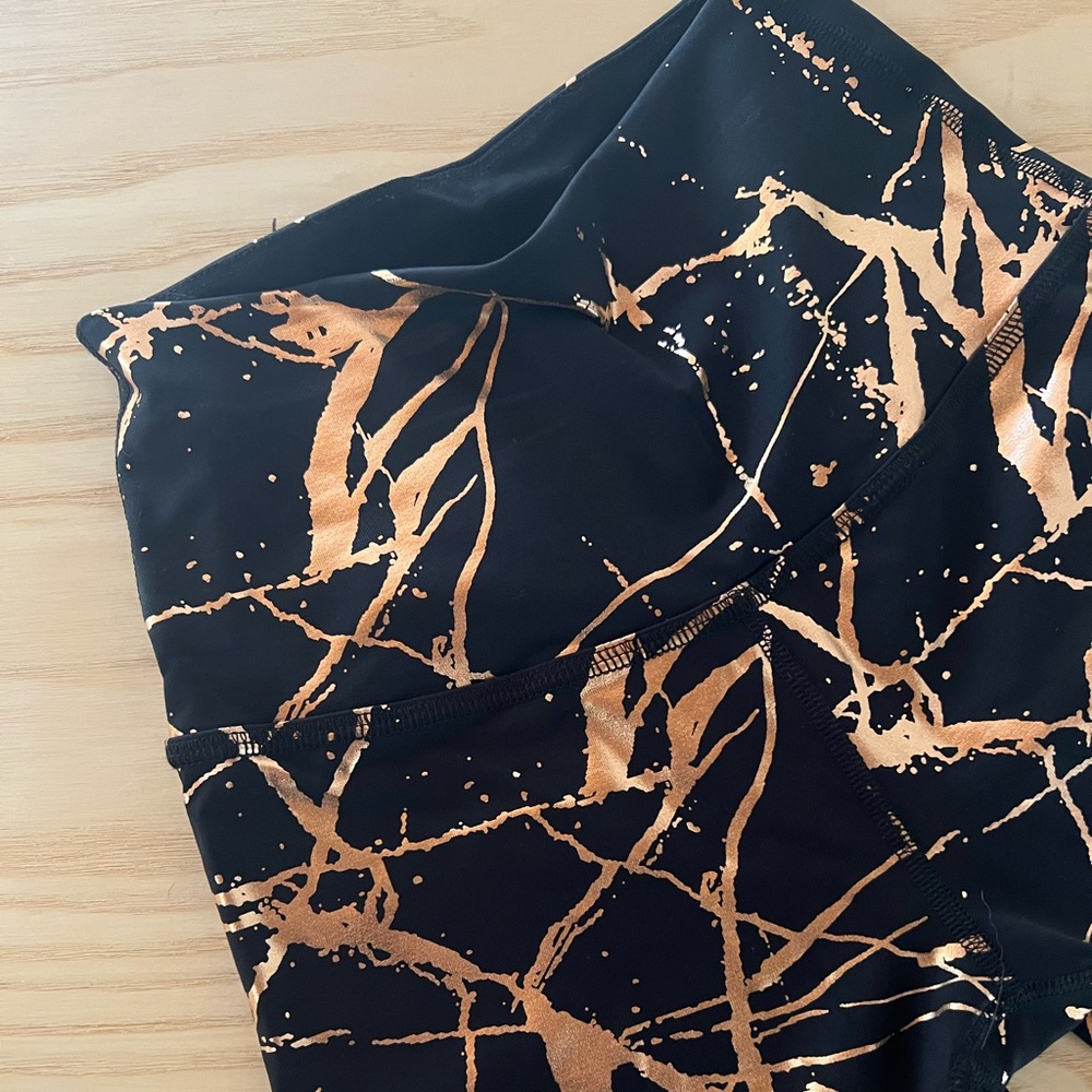 Beyond Yoga XS Leggings - Marbke + Rose Gold foil
